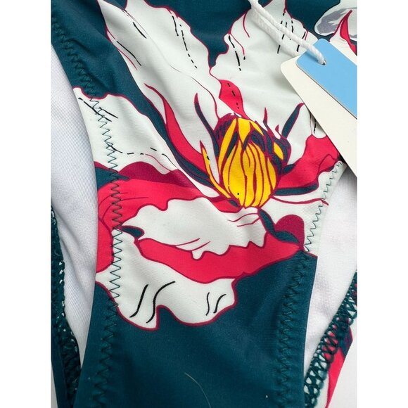 Cupshe Women's Two Piece Swimsuit Floral Bathing Suit Sze M Multicolor Beach NWT - Picture 6 of 9